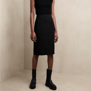 Banana republic double vented wool pencil skirt